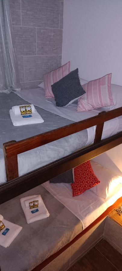 Quarto em Acomodações Particulares Suítes Da Orla *
